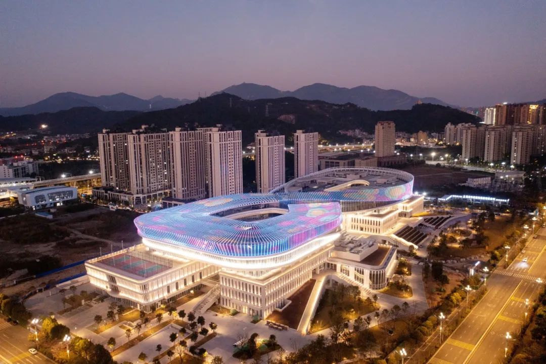 臺風(fēng)暴雨都不怕？揭秘福州新地標(biāo)建筑的照明科技